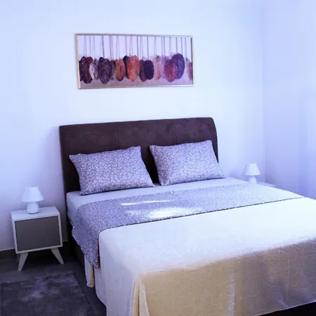 Goga Apartment *